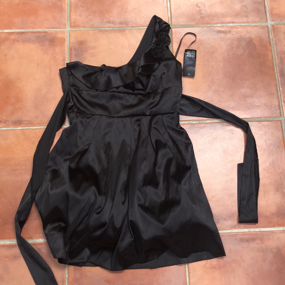 NWT Alyn Paige black dress